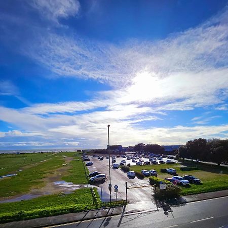 Seaview 2 Bedroom Apartment Littlehampton Exterior foto